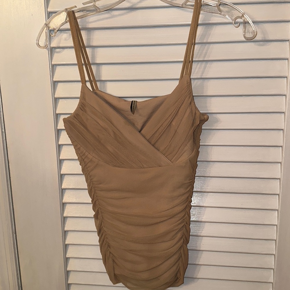 Neutral ruched tank top. One Size